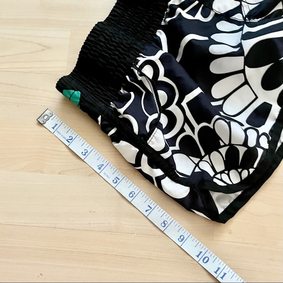 Roxy Black White Floral Athletic Shorts - Picture 4 of 5
